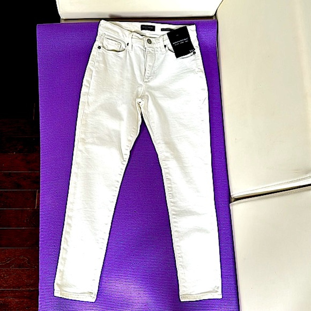 NWT! Banana Republic Mid Rise Skinny Ankle Off-White Jeans